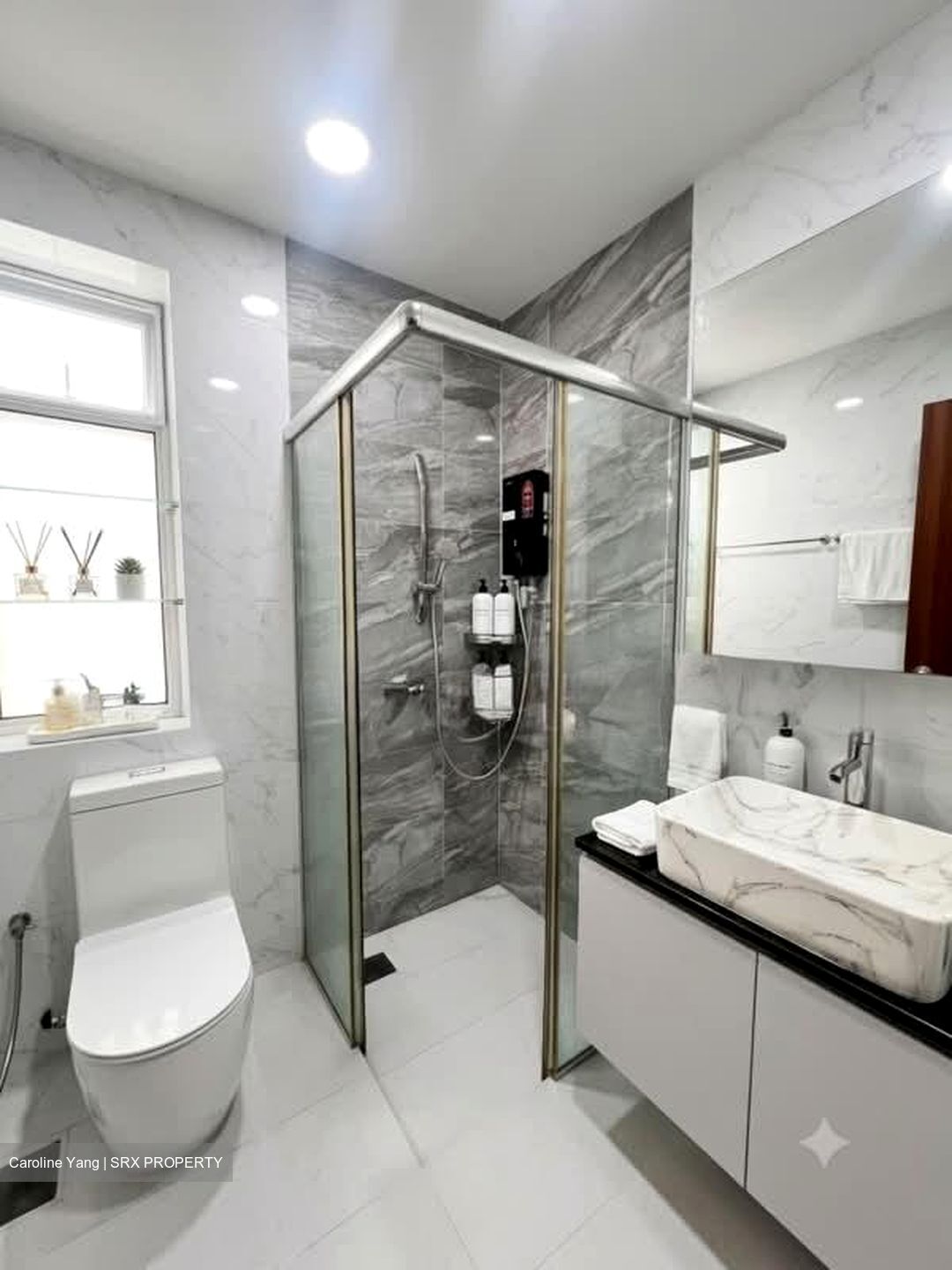 Lakepoint Condominium (D22), Condominium #584269741